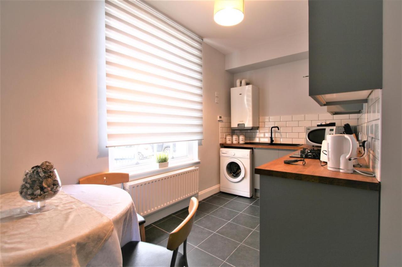 Nelson By The Docks Serviced Apartments By Roomsbooked Gloucester Dış mekan fotoğraf